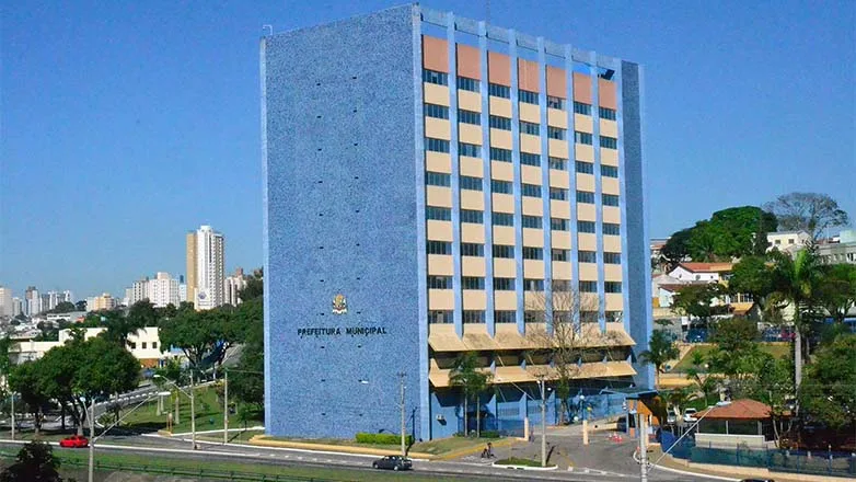 “Não tem condição financeira hoje”, afirma prefeito de São José dos Campos, Anderson Farias (PSD), sobre pagar descongelamento a servidores