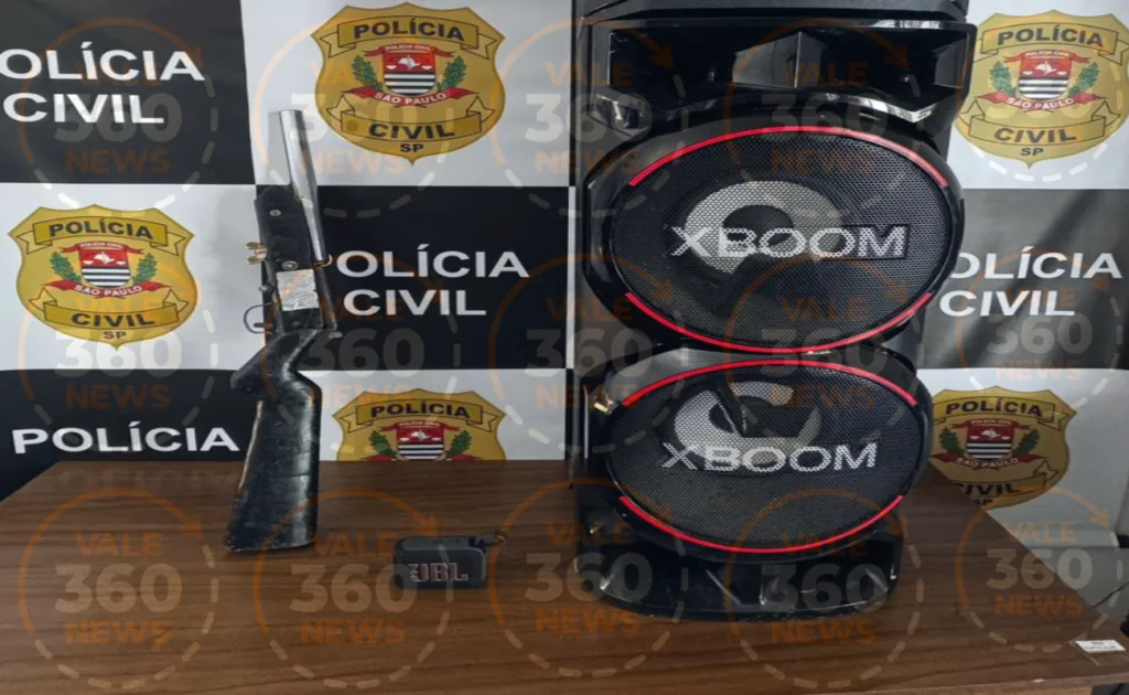Quadrilha que aterrorizava bairro em Jacareí e roubou R$ 200 mil em joias é alvo de operação da Polícia Civil. Suspeito é preso 1 Quadrilha que aterrorizava bairro em Jacareí