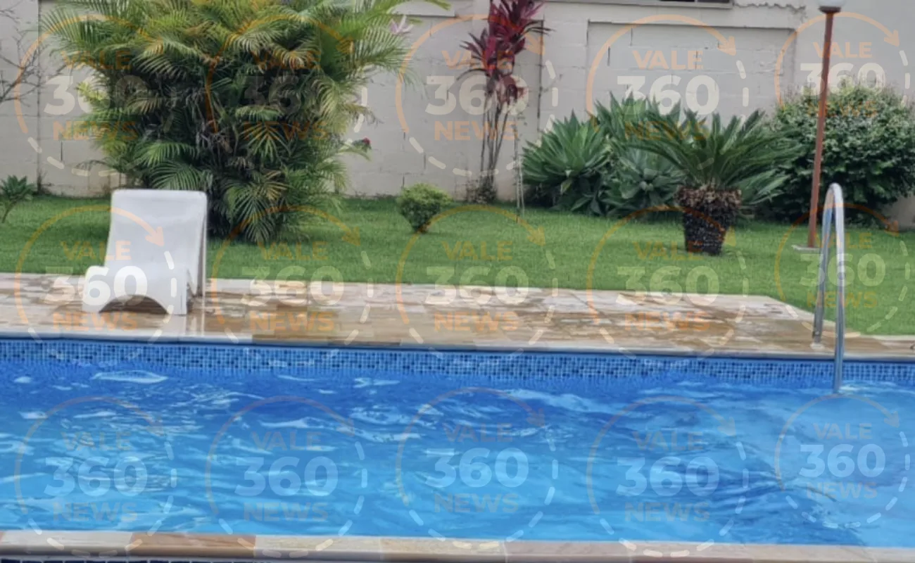 Bebê de 1 ano e cinco meses morre afogado em piscina durante festa em Jacareí