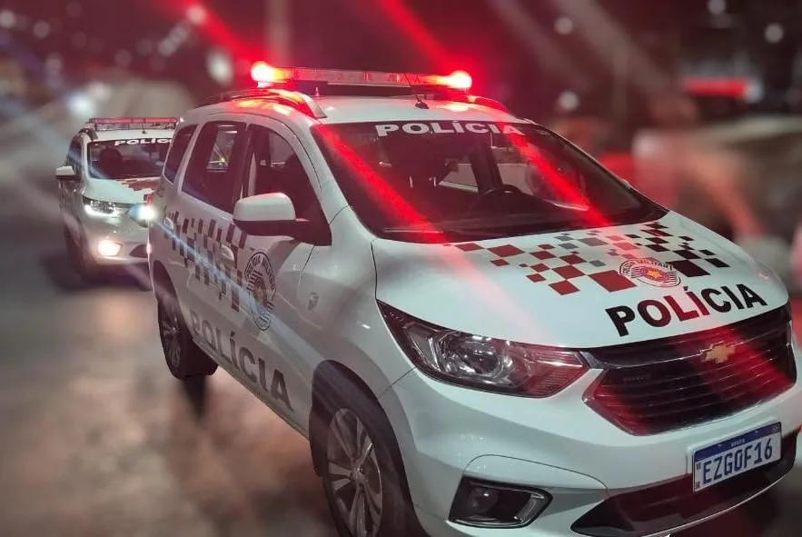Rastreamento de celular leva PM a esconderijo de motos roubadas em Caçapava e adolescente com extensa ficha criminal é apreendido