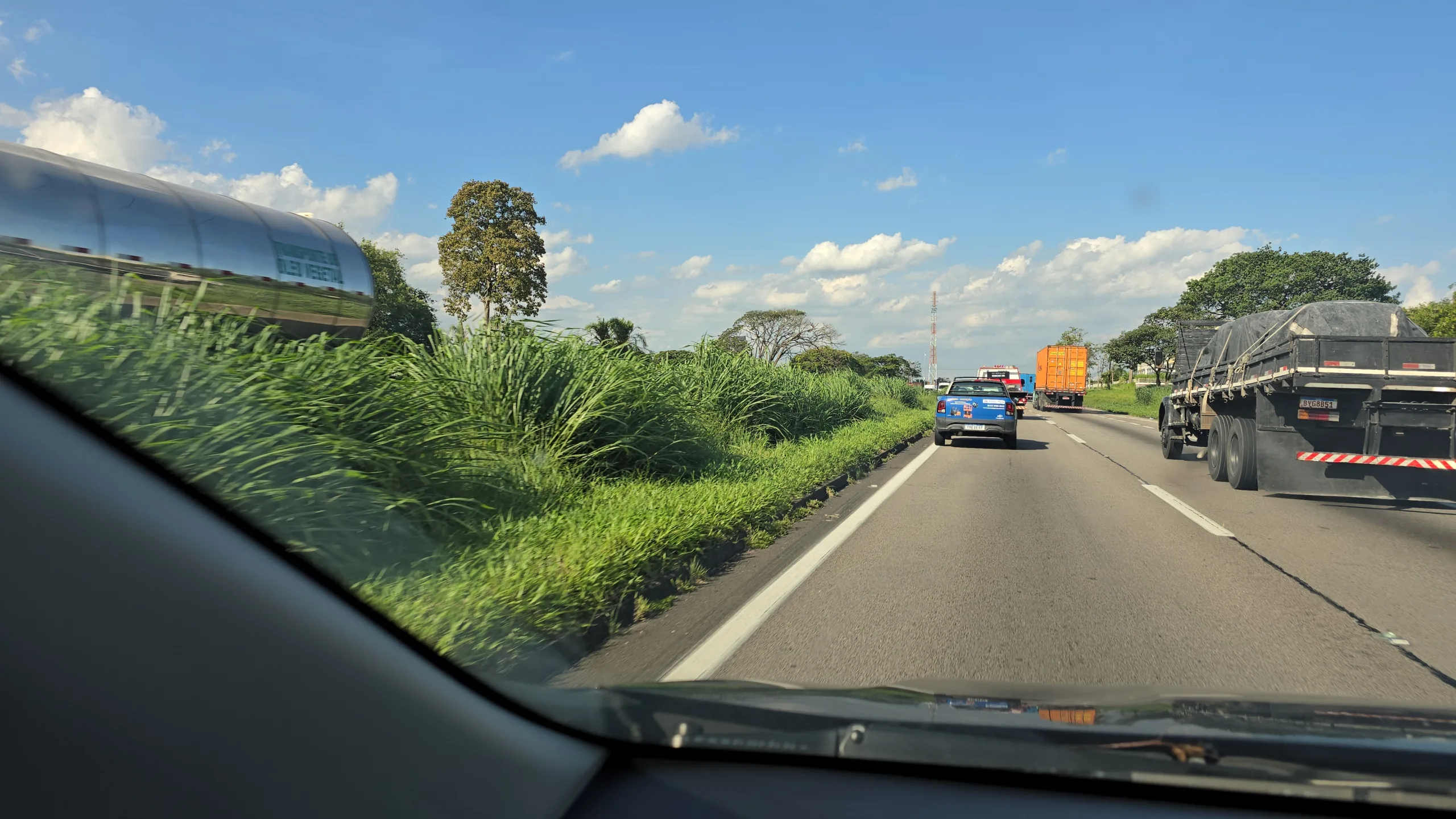 Vale do Paraíba: Mesmo com intervenções pontuais, Via Dutra volta a ser como antes da privatização