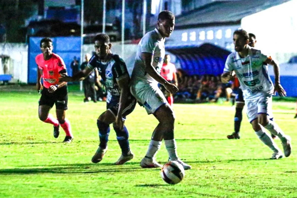 Taubaté empata em 1 a 1 com Santo André no Joaquinzão e segue a apenas um ponto da zona da degola