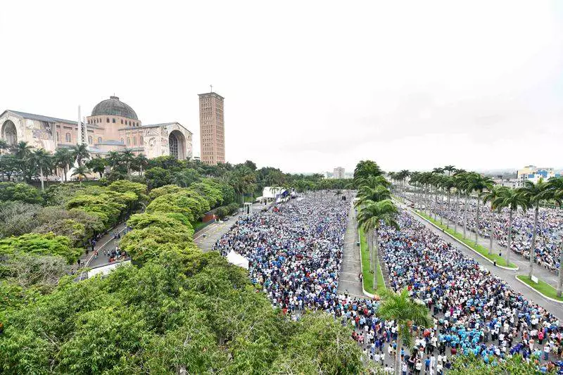 Terço dos Homens 2026: Milhares de fiéis abrem maior romaria do Santuário Nacional de Aparecida