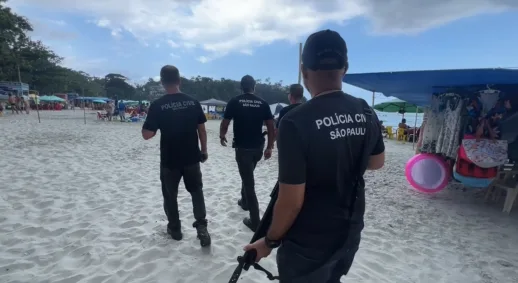 Depois de denúncia, Polícia Civil e Prefeitura fazem megaoperação contra fim de loteamento e cobrança indevida nas praias de Ubatuba