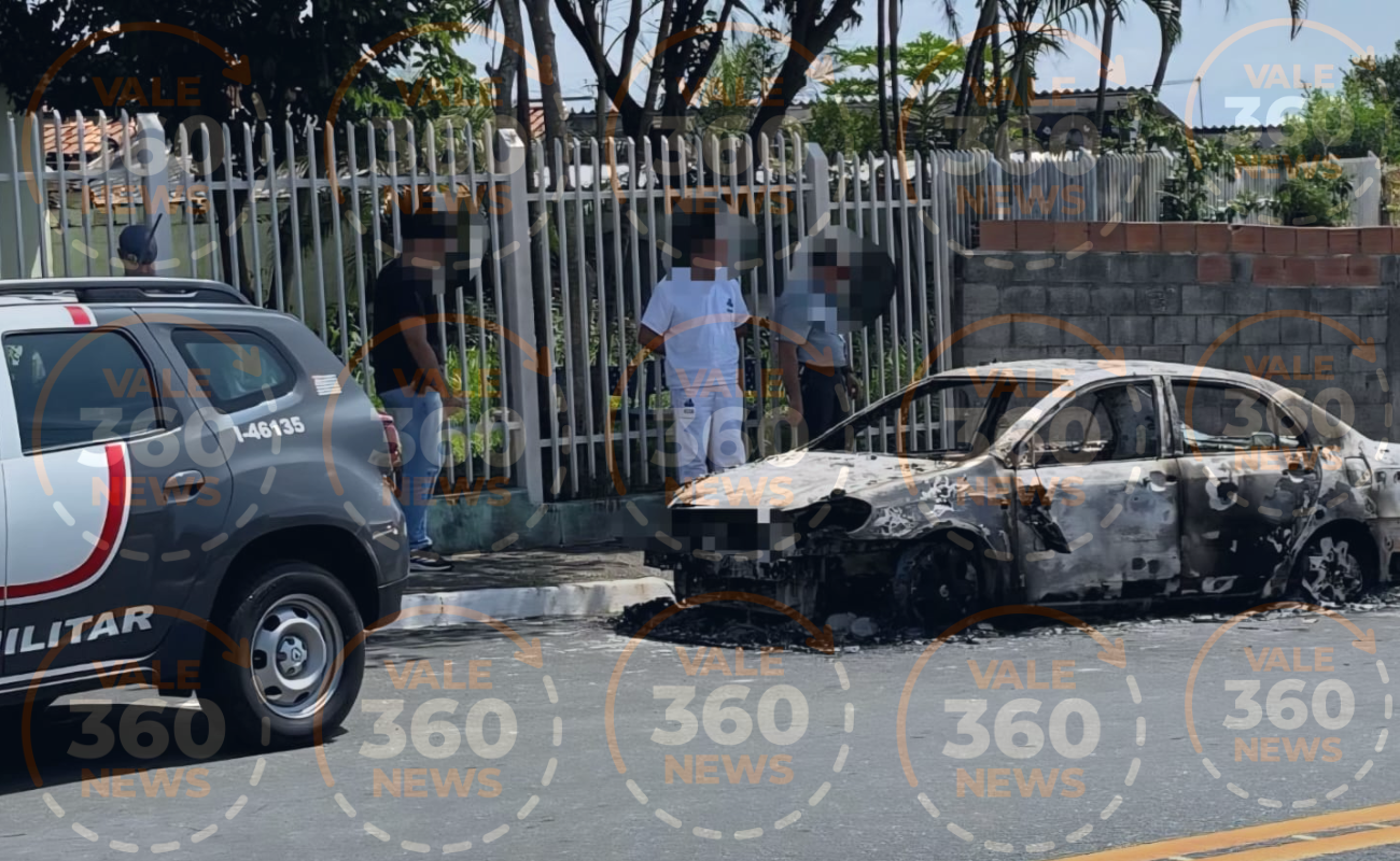 Corpo é encontrado carbonizado em carro queimado em São José dos Campos