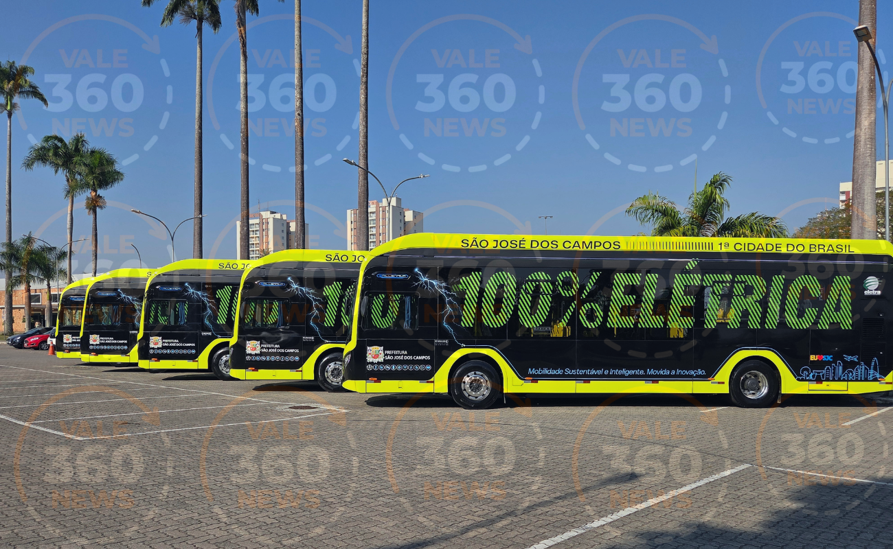 Atraso dos ônibus elétricos em São José dos Campos: Anderson Farias detalha novo cronograma e obras de pátios até setembro
