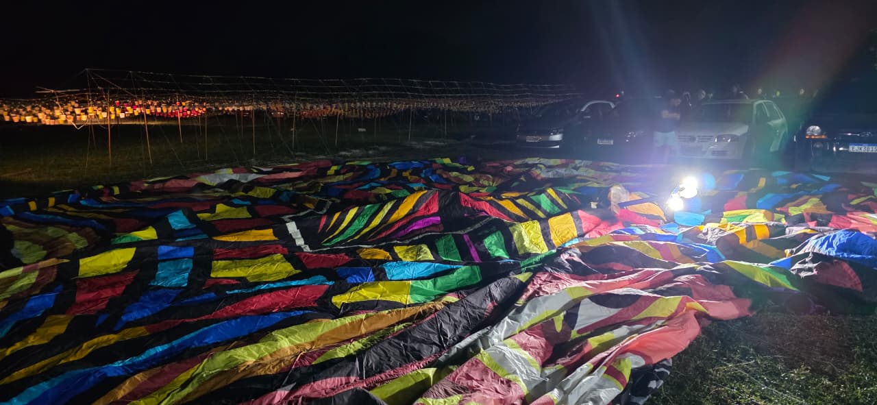 GCM de Jacareí impede evento clandestino, com 400 pessoas, para soltura de balões e apreende objetos