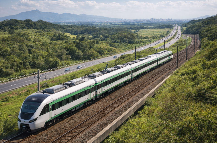 Traçado do Trem Intercidades Eixo Leste pode ser extensão da Linha 13 até São José dos Campos, diz Tarcísio
