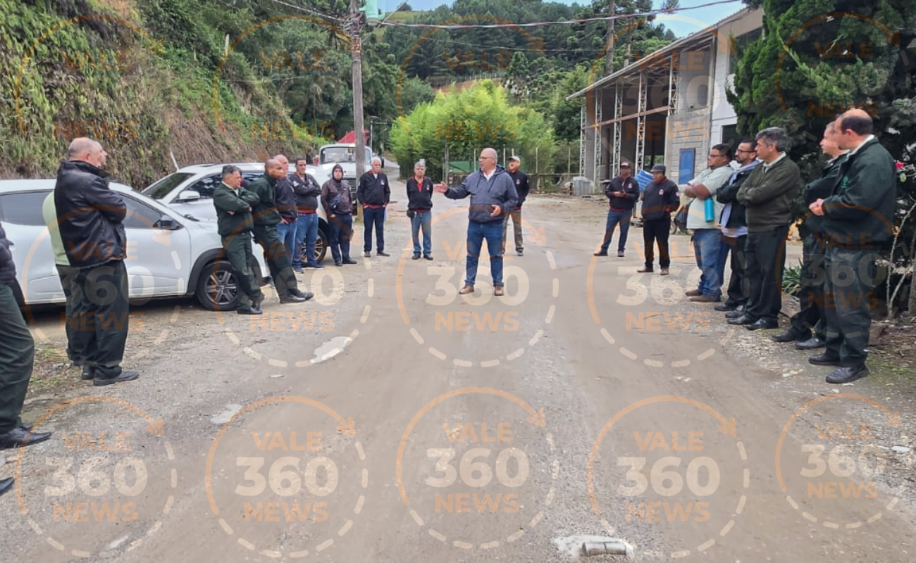 Paralisação dos ônibus em Campos do Jordão marca manhã desta sexta. Após assembleia, ficou acertado que abono será pago no começo da tarde