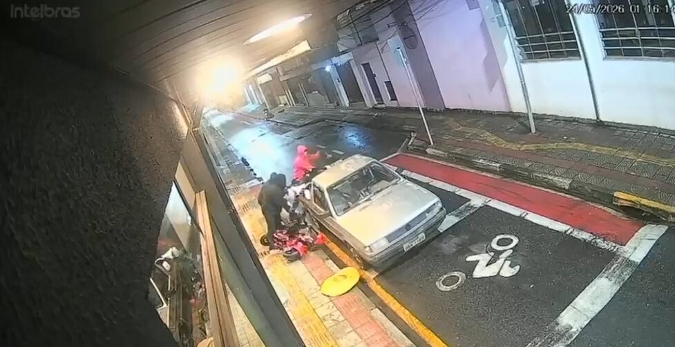 loja-de-motos-eletricas-e-invadida-no-centro-de-pinda-e