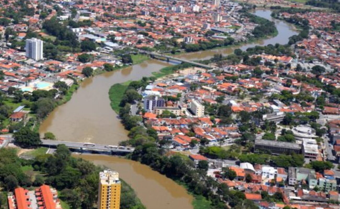 nova-ponte-sobre-o-rio-paraiba-em-jacarei