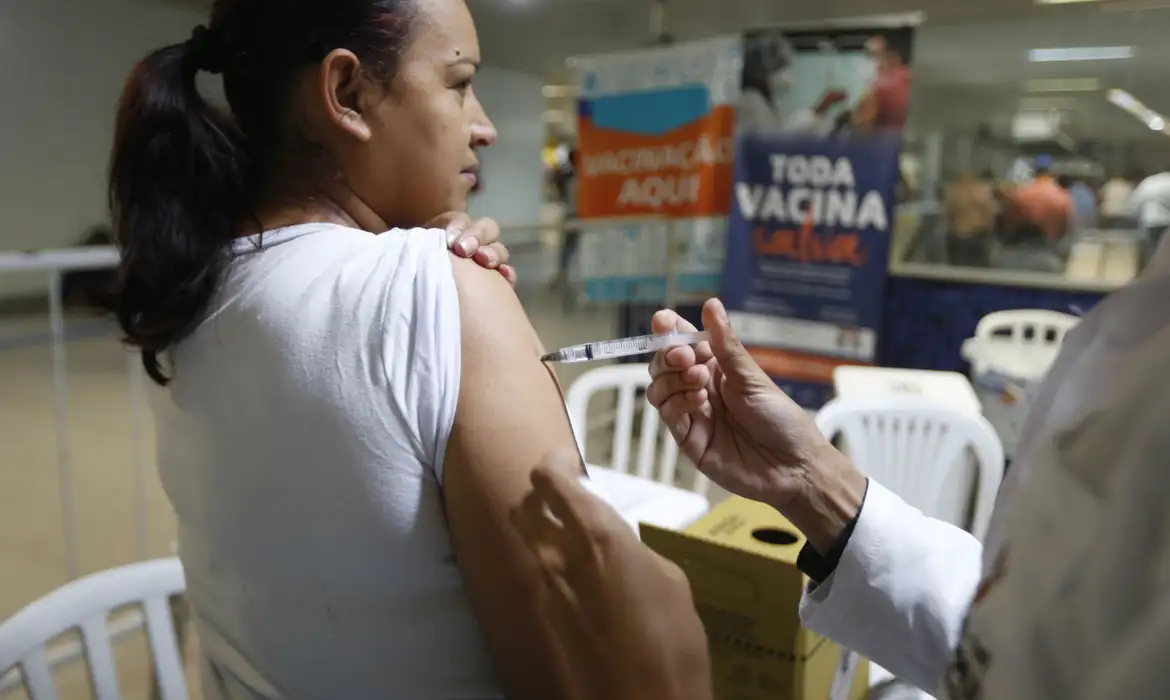 vacinacao-contra-gripe-em-cacapava