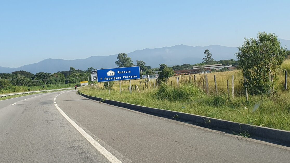 como chegar a Campos do Jordão