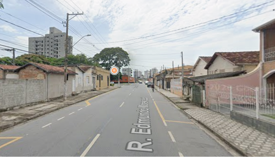 Incêndio interdita casa em Taubaté