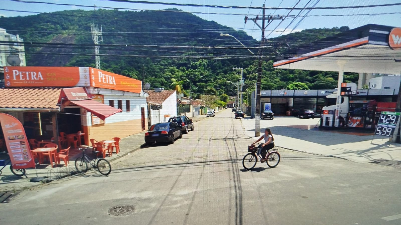 ataque a tiros em adega em Caraguatatuba