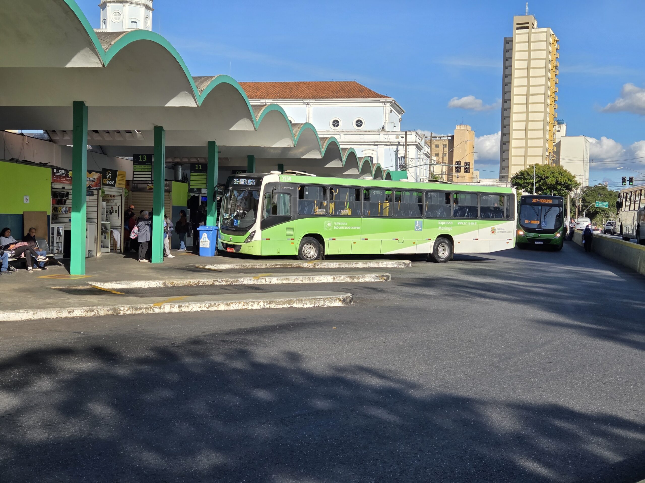estado de greve dos ônibus em São José e Jacareí