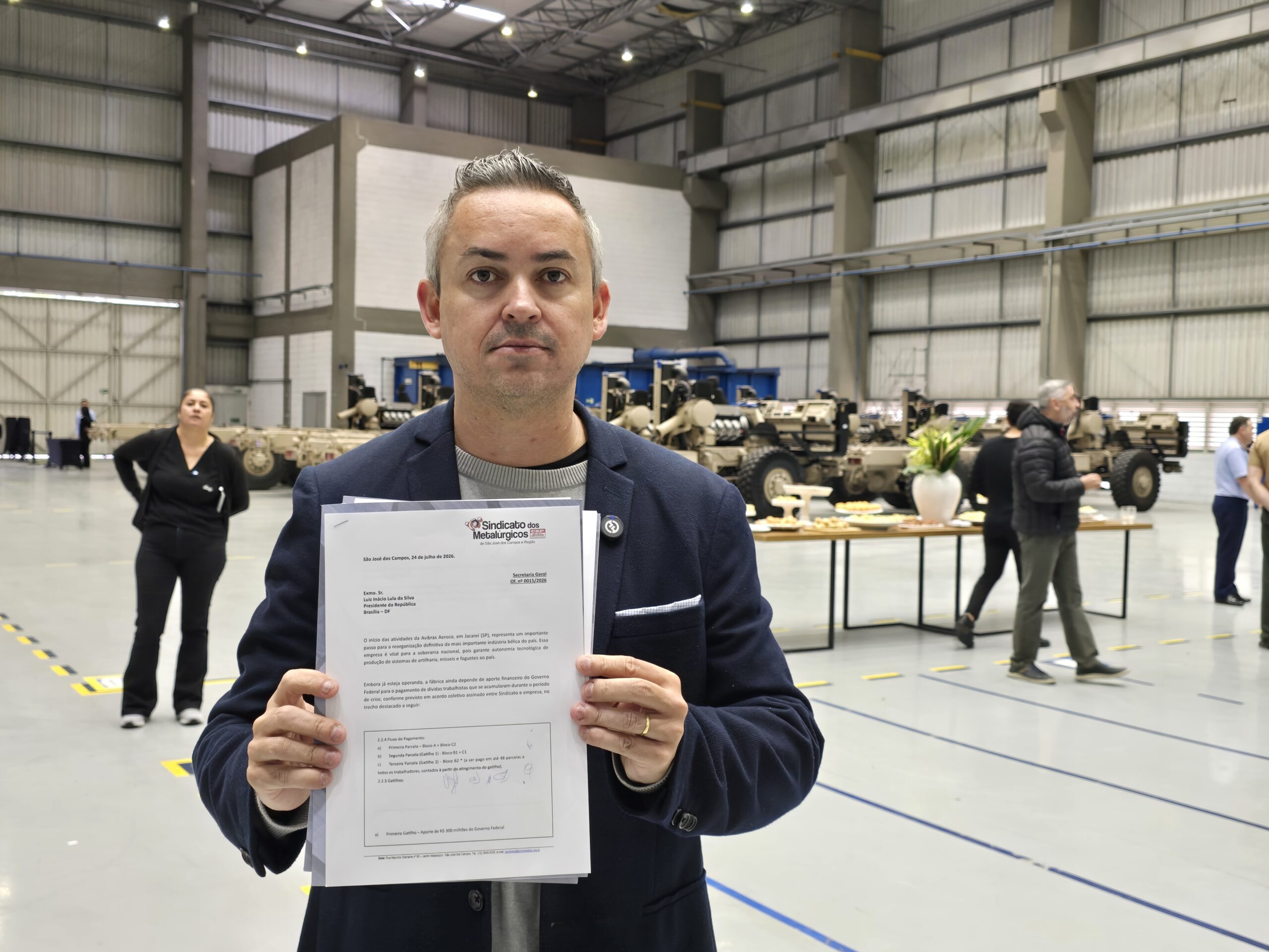 Sindicato cobra aporte de R$ 300 milhões de Lula na Avibras Aeroco 6 Lula na Avibras Aeroco
