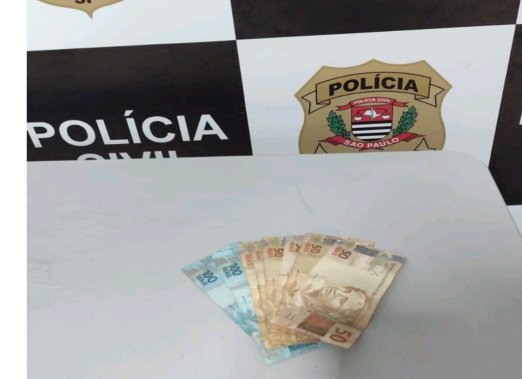 Operadora de caixa é presa por furto em mercado em São José dos Campos