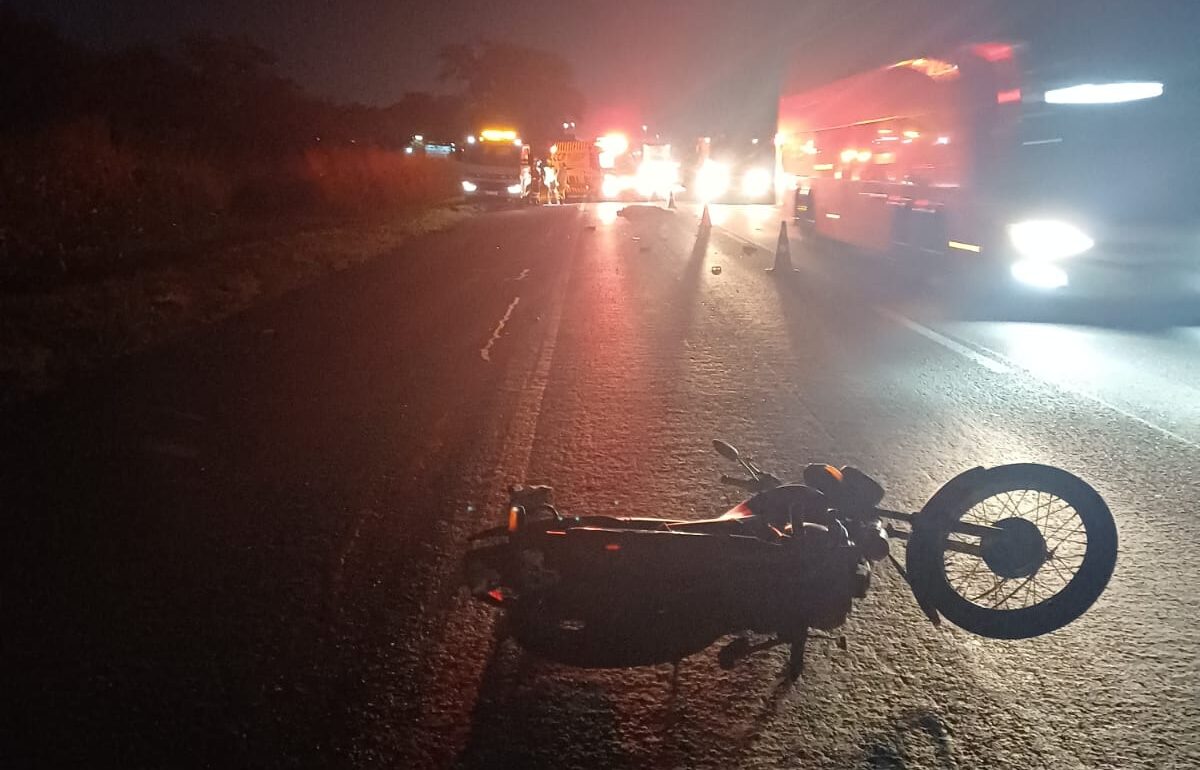 acidente com a carreta na Dutra em Lorena