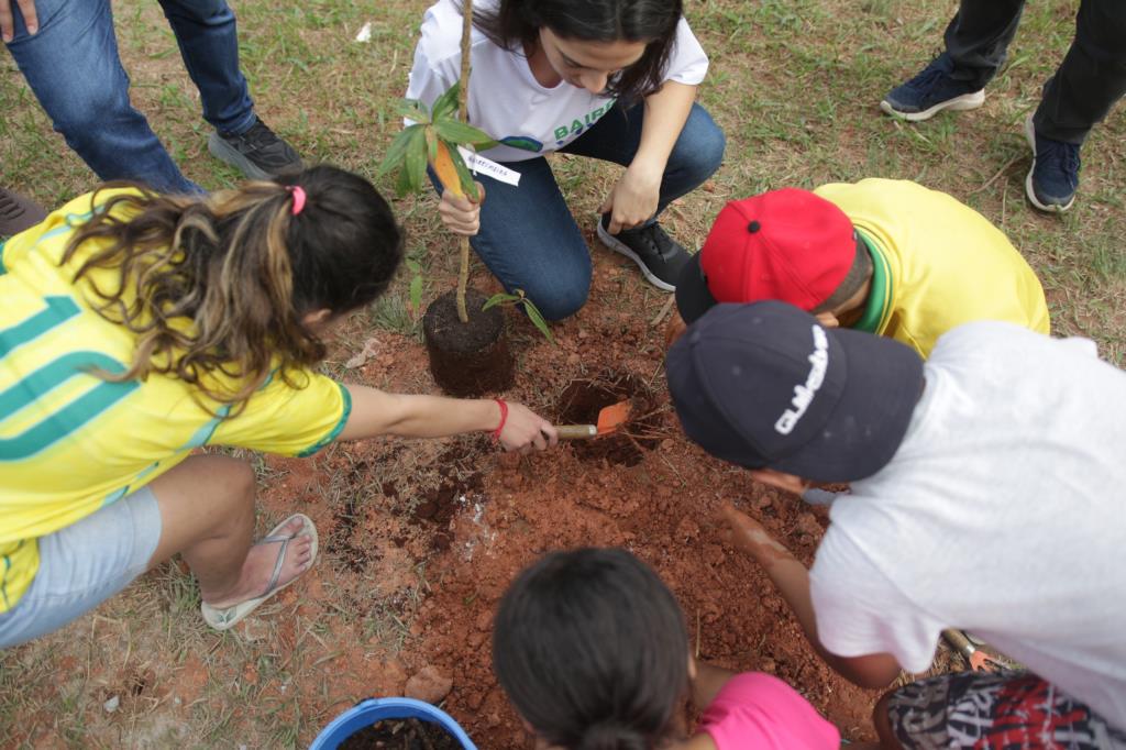Bairros Vivos no Água Quente