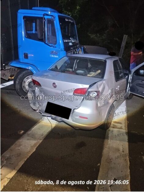 Motorista relata falha no freio antes de acidente com 9 veículos na Serra Antiga da Tamoios; 5 têm ferimentos leves 5 falha no freio