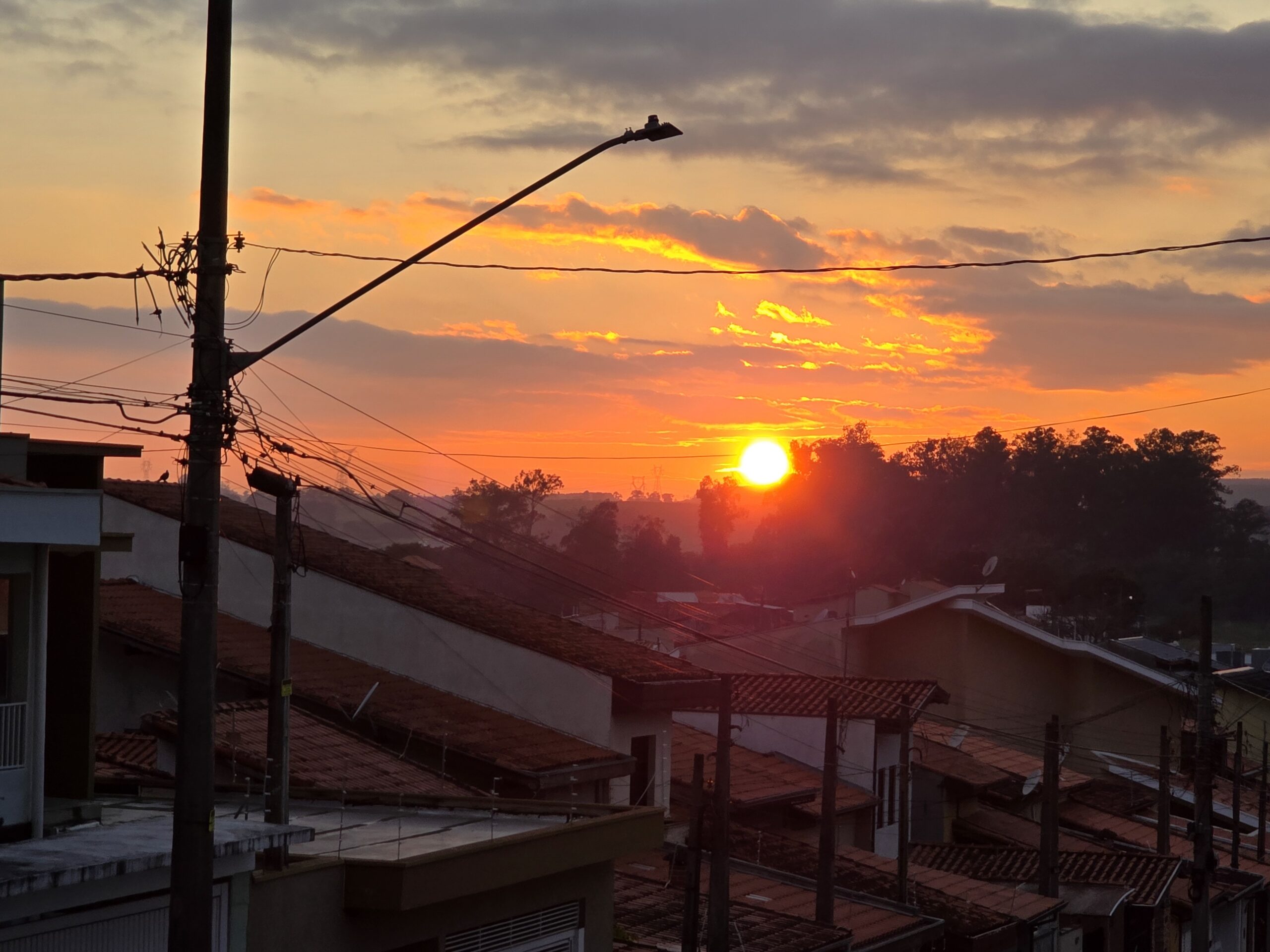 Vale do Paraíba terá pico de 35ºC