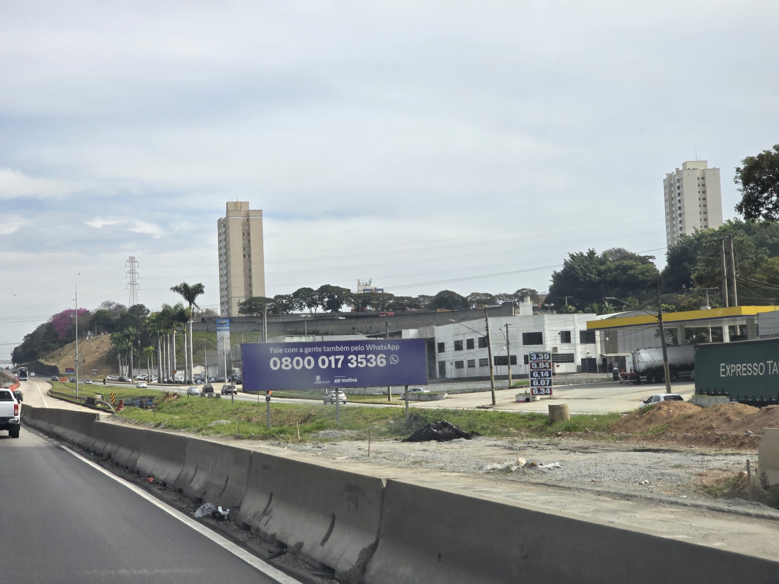 Obras na Via Dutra em São José dos Campos param por falta de licença ambiental
