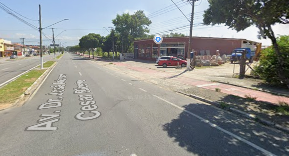acidente de carro em Pindamonhangaba