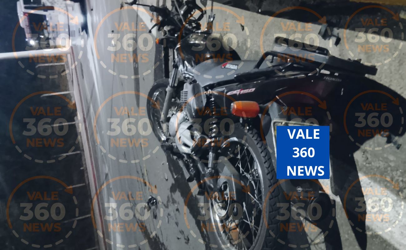 colisão frontal entre duas motos em Jacare