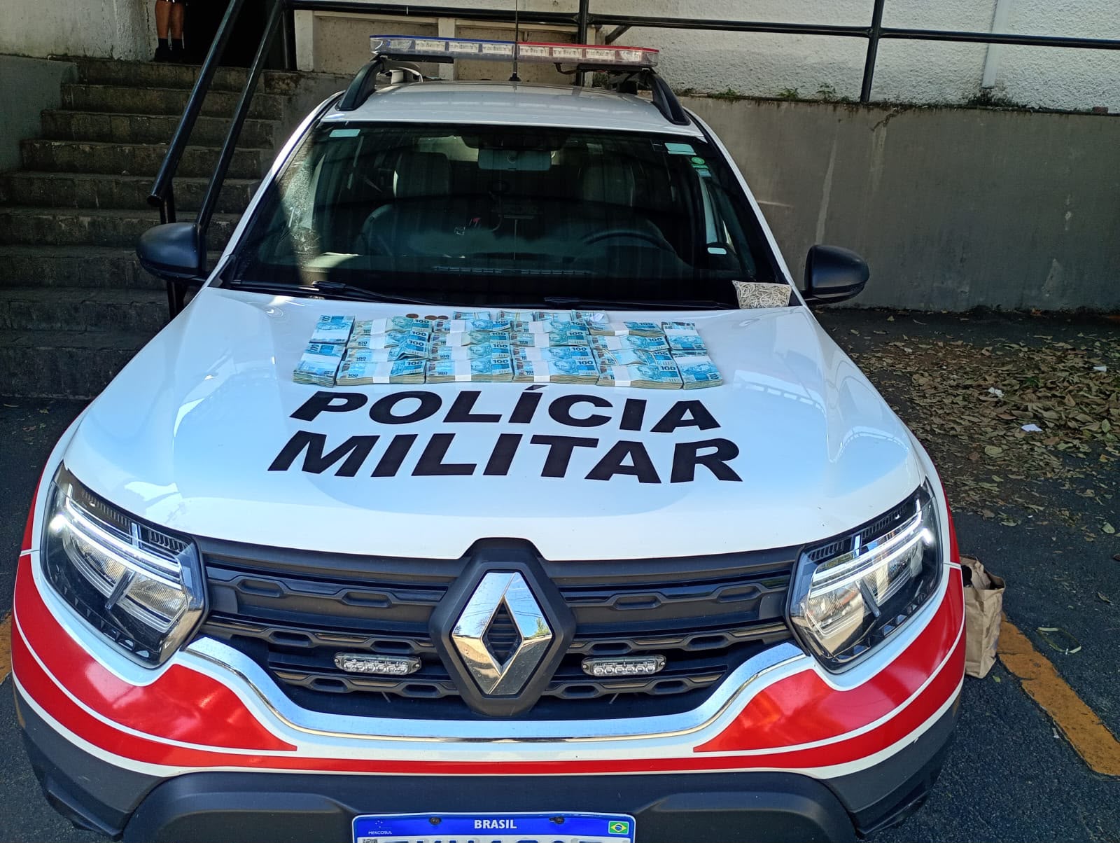 PM apreende mais de R$ 200 mil em dinheiro na zona sul de São José dos Campos