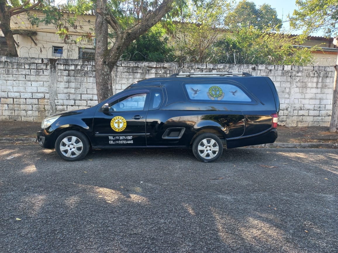 Frentista morre após carro invadir contramão na Rodovia Vereador Júlio da Silva, em São Bento do Sapucaí 1 Rodovia Vereador Júlio da Silva
