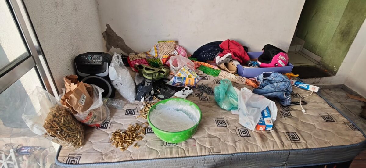GCM prende cinco pessoas e apreende 120 kg de drogas em “casa bomba” em São José dos Campos 4 “casa bomba” em São José dos Campos