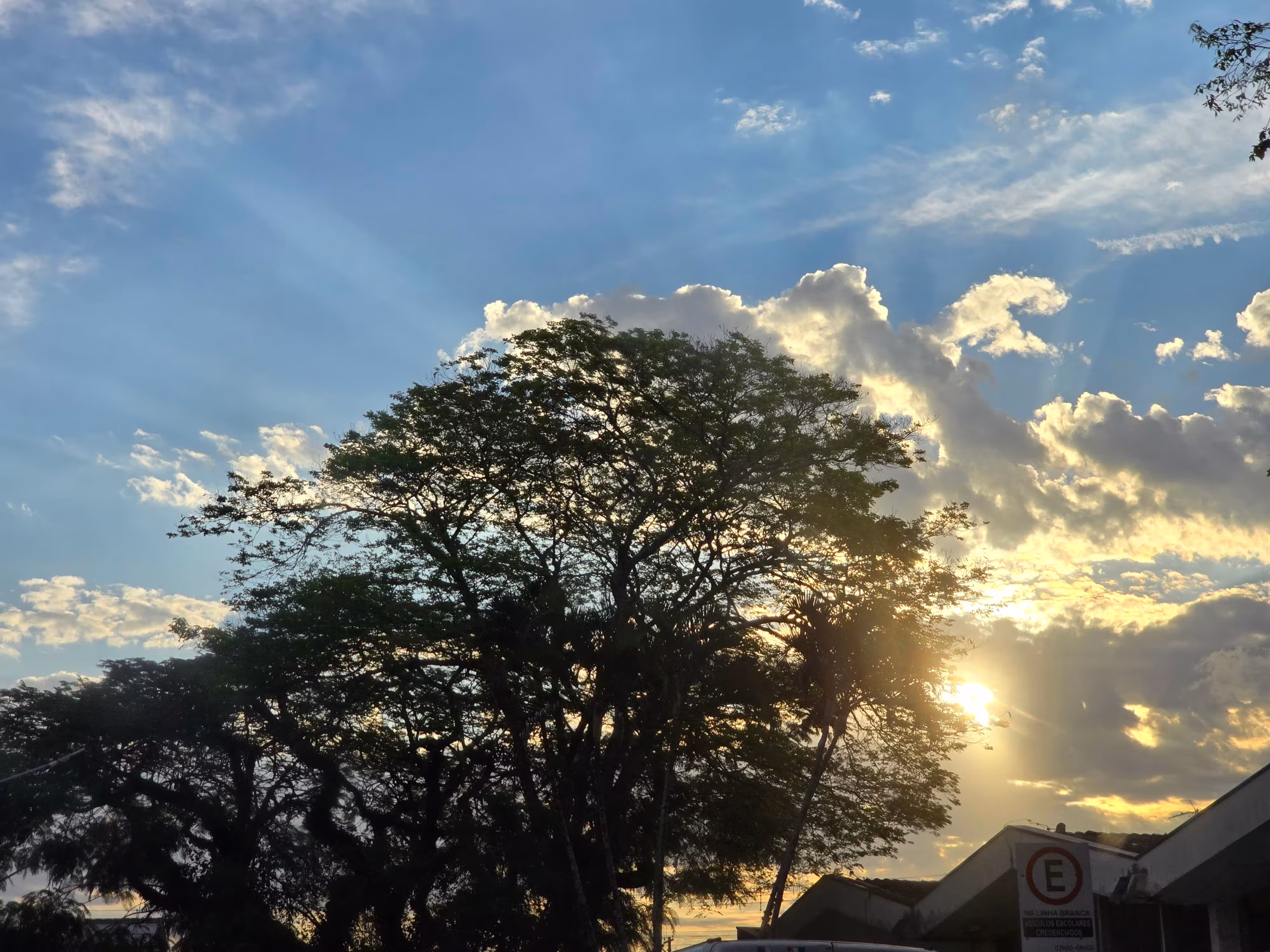 Chuva perde força no Vale do Paraíba