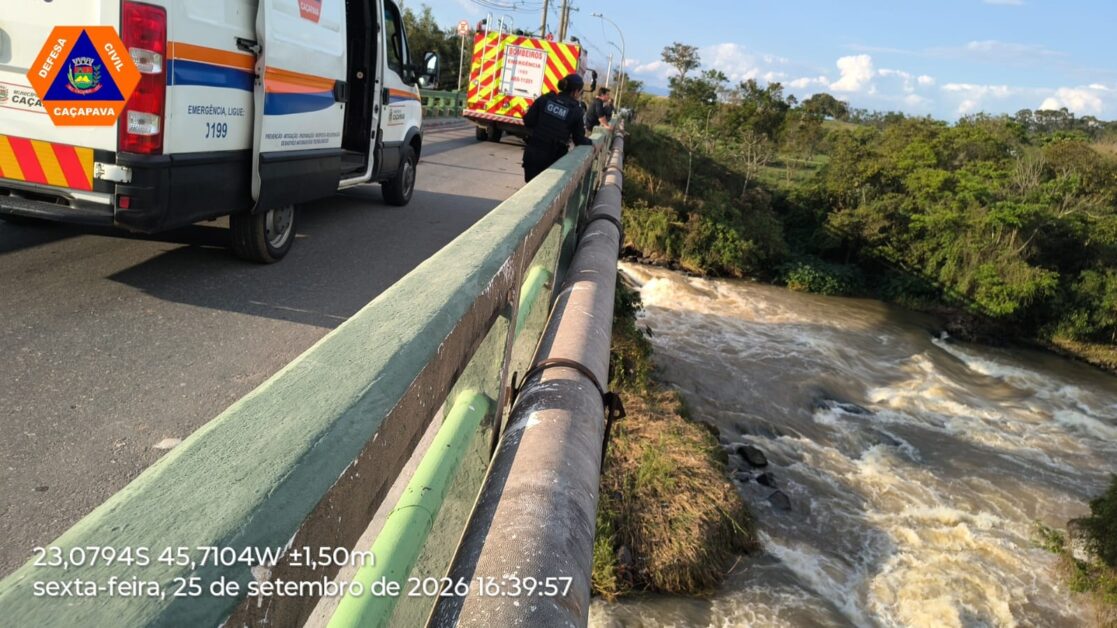 Corpo é encontrado no Rio Paraíba em Caçapava; Ponte Velha é interditada para resgate 2 Corpo é encontrado no Rio Paraíba em Caçapava