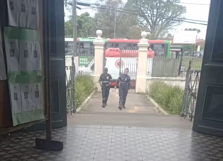 Spray de pimenta em escola de Pinda